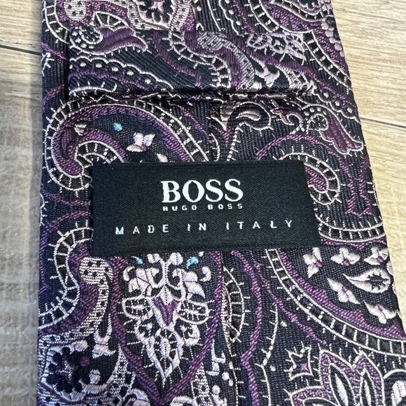 Boss Hugo Boss 100% Silk Neck‎ Tie Purple Paisley - Picture 2 of 6